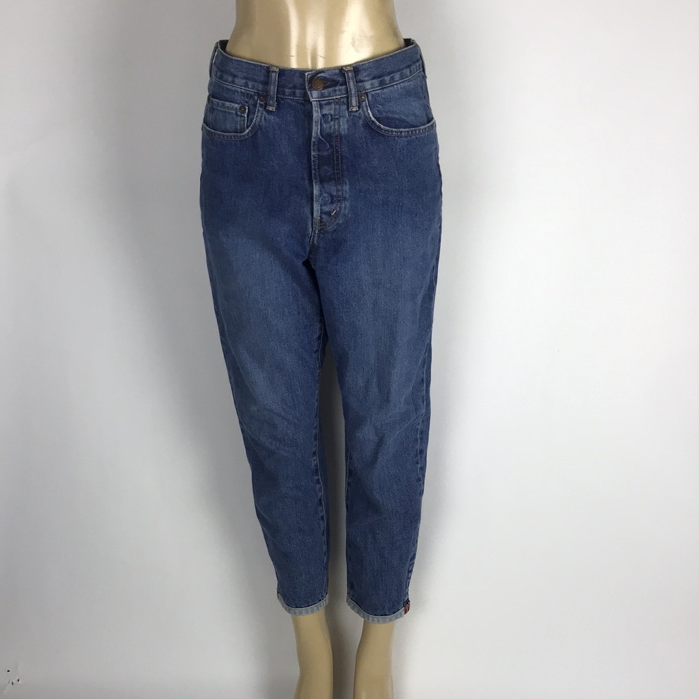Bassike Cropped Lo Slung Jeans Classic Wash Size 27 waist runs Bigger